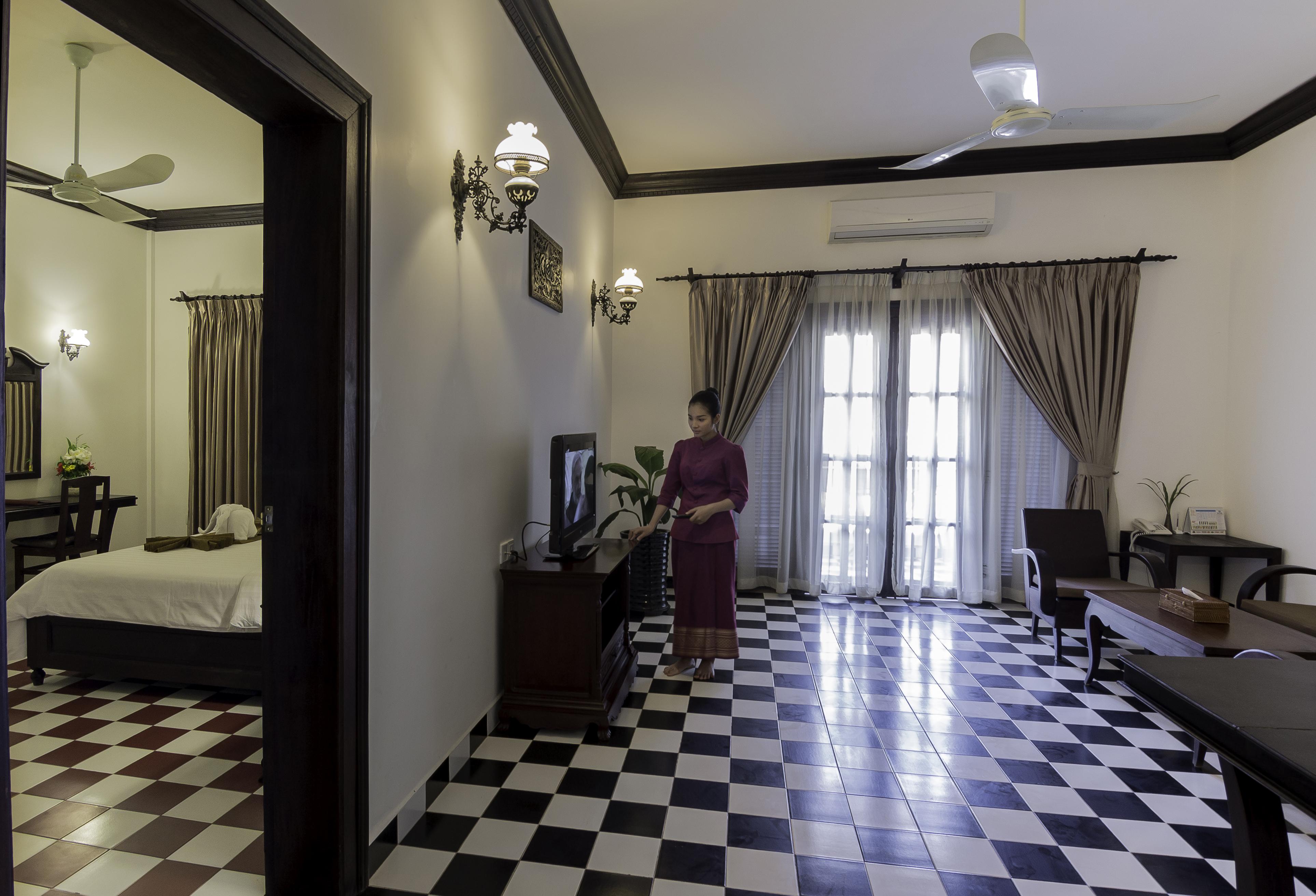 Chateau D'Angkor La Residence Сиемрип Экстерьер фото