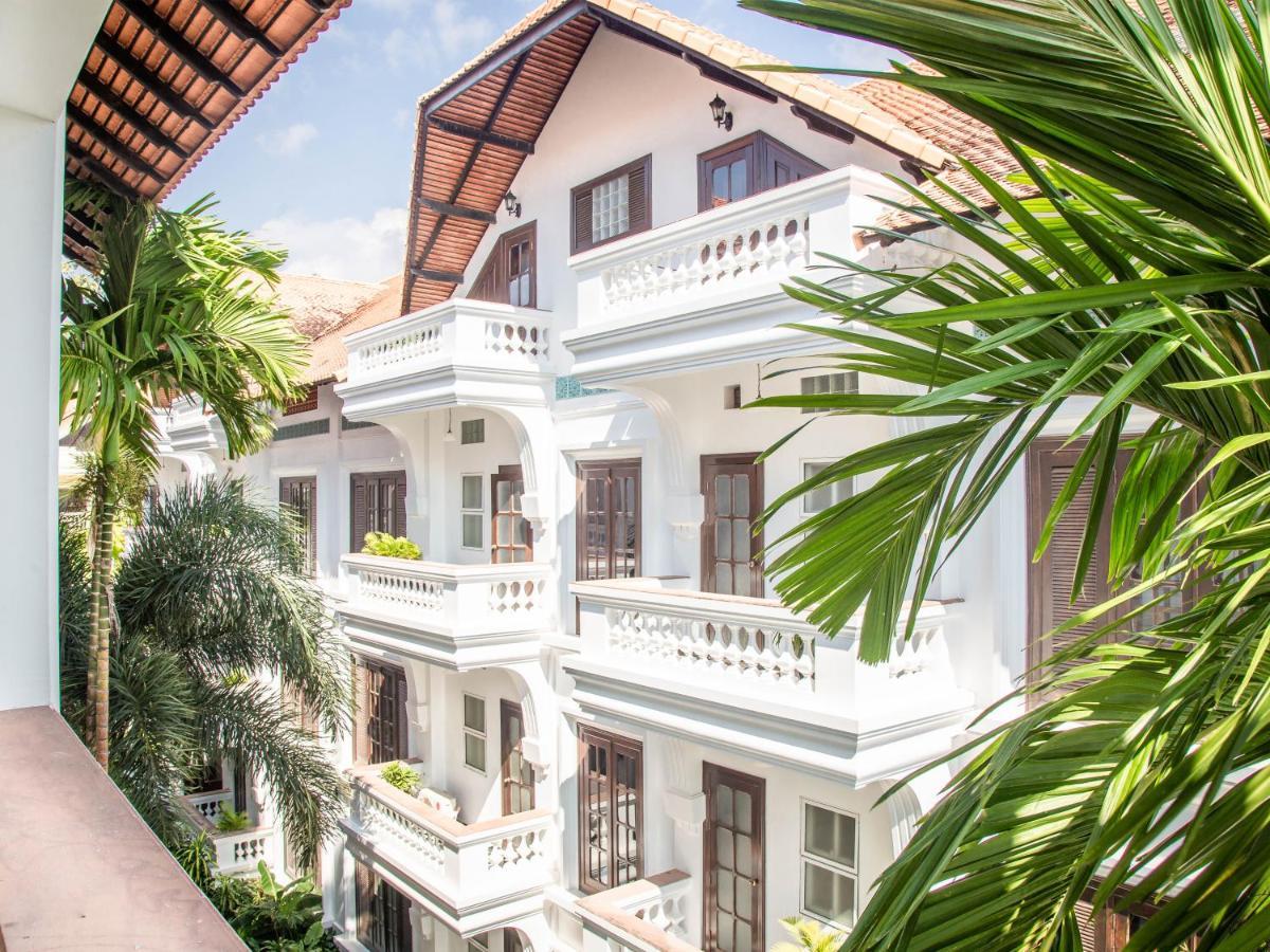 Chateau D'Angkor La Residence Сиемрип Экстерьер фото