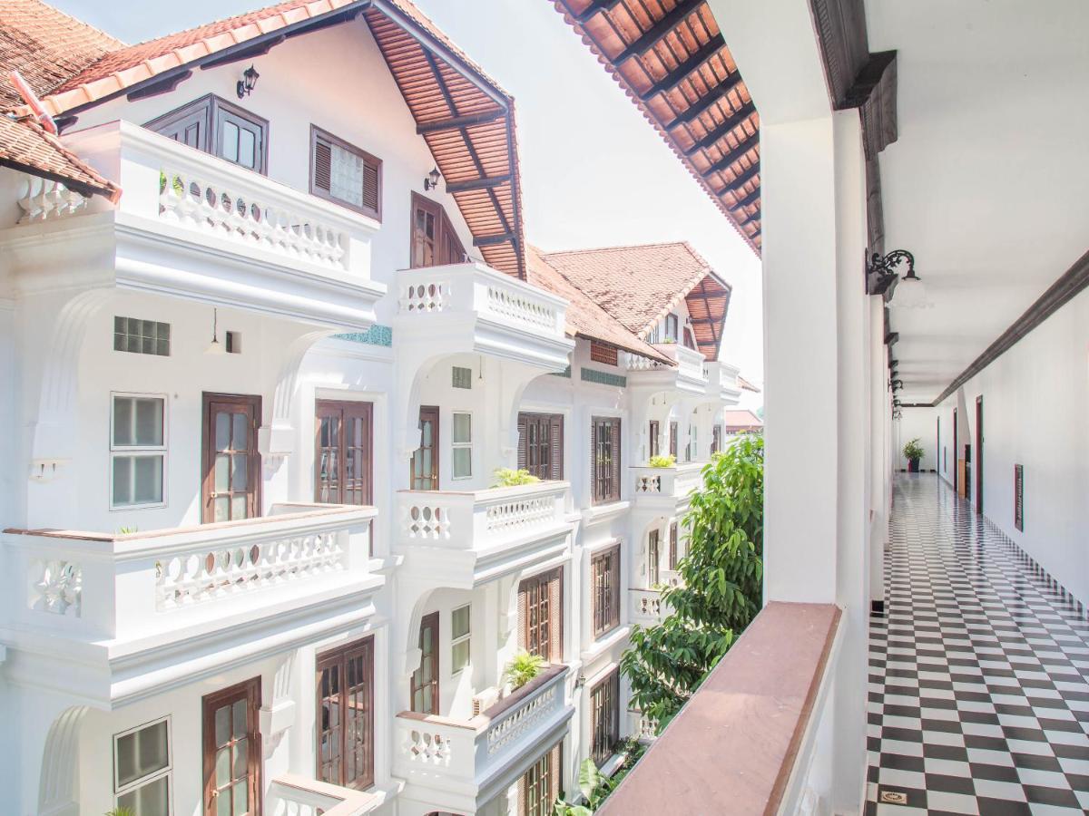Chateau D'Angkor La Residence Сиемрип Экстерьер фото