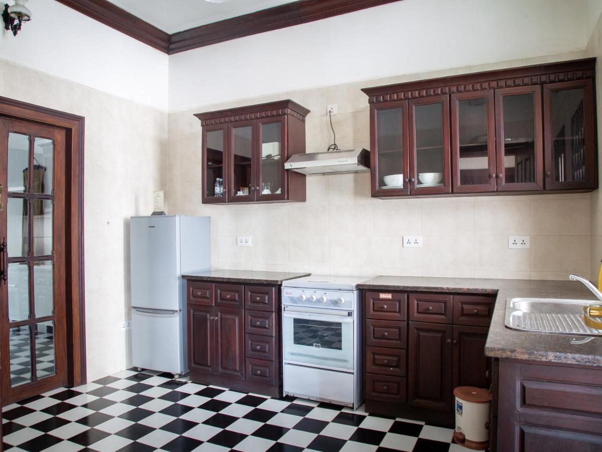 Chateau D'Angkor La Residence Сиемрип Экстерьер фото