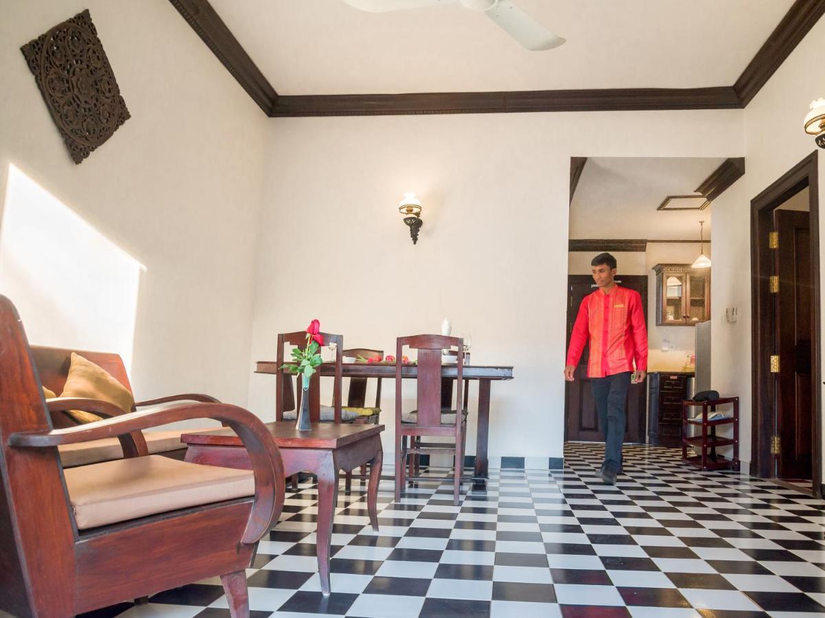 Chateau D'Angkor La Residence Сиемрип Экстерьер фото
