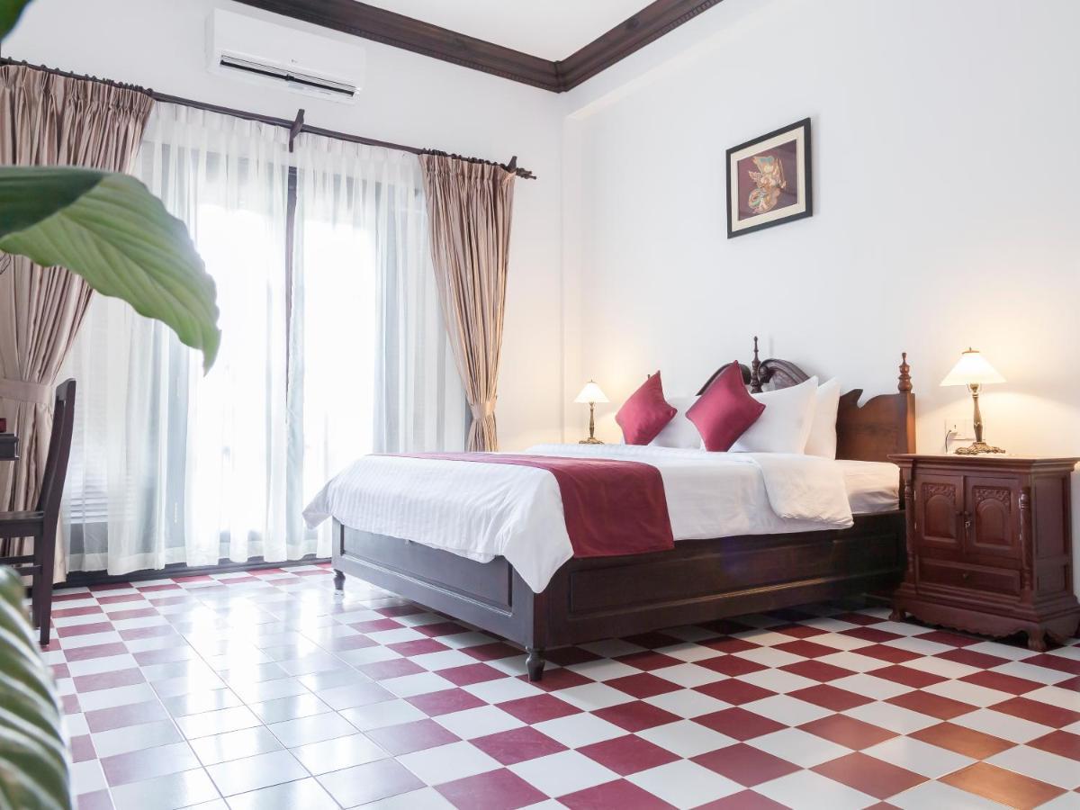 Chateau D'Angkor La Residence Сиемрип Экстерьер фото