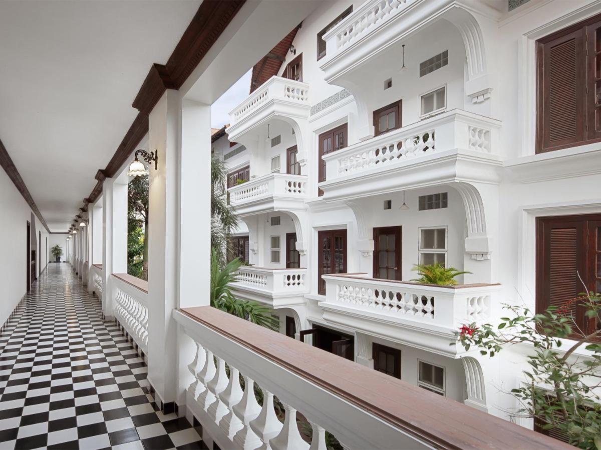 Chateau D'Angkor La Residence Сиемрип Экстерьер фото